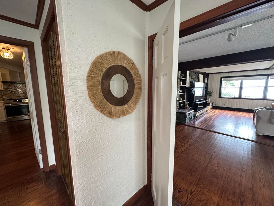 For Rent: $4,750 (3 beds, 2 baths, 2054 Square Feet)