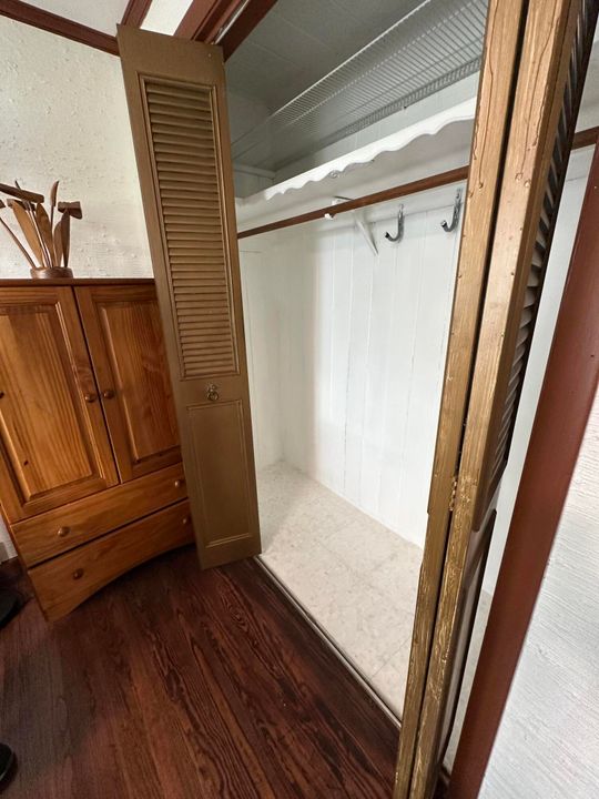 For Rent: $4,750 (3 beds, 2 baths, 2054 Square Feet)