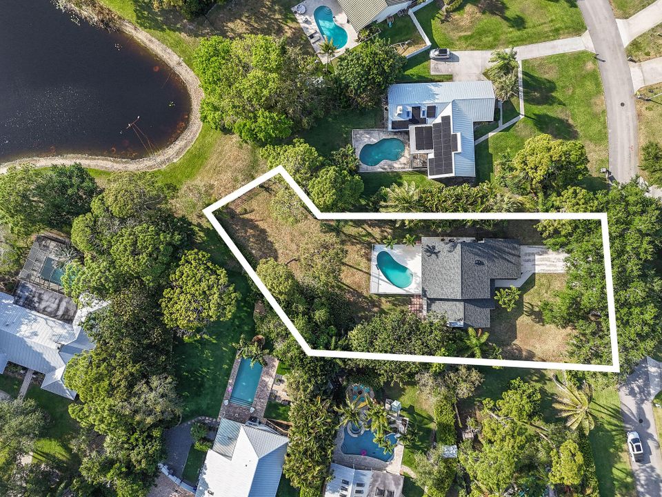 合同活跃: $1,225,000 (4 贝兹, 3 浴室, 2625 平方英尺)