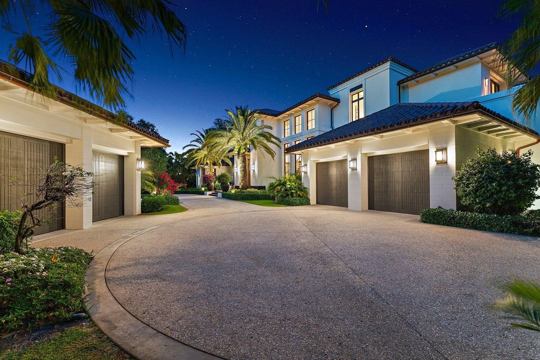 На продажу: $24,500,000 (5 спален, 6 ванн, 8676 Квадратных фут)