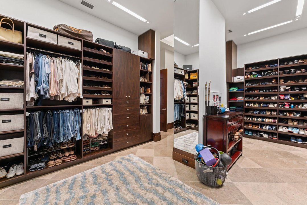 На продажу: $24,500,000 (5 спален, 6 ванн, 8676 Квадратных фут)