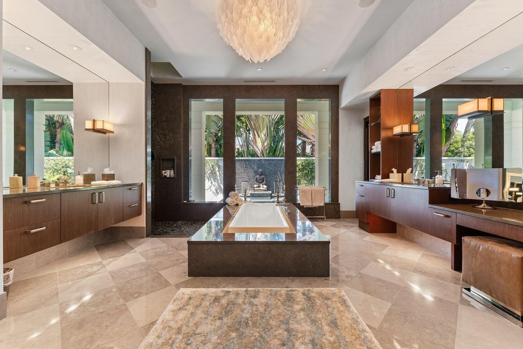 На продажу: $24,500,000 (5 спален, 6 ванн, 8676 Квадратных фут)