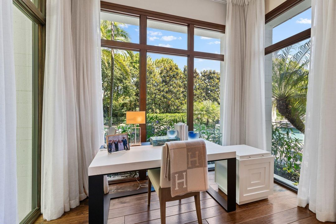 На продажу: $24,500,000 (5 спален, 6 ванн, 8676 Квадратных фут)