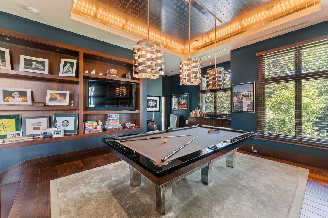 На продажу: $24,500,000 (5 спален, 6 ванн, 8676 Квадратных фут)