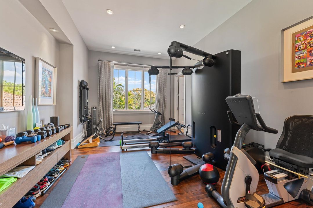 На продажу: $24,500,000 (5 спален, 6 ванн, 8676 Квадратных фут)