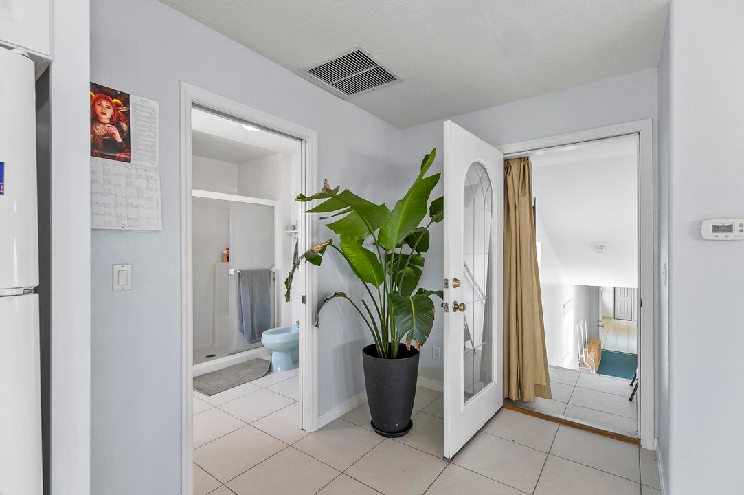 Active With Contract: $899,900 (4 beds, 4 baths, 2536 Square Feet)