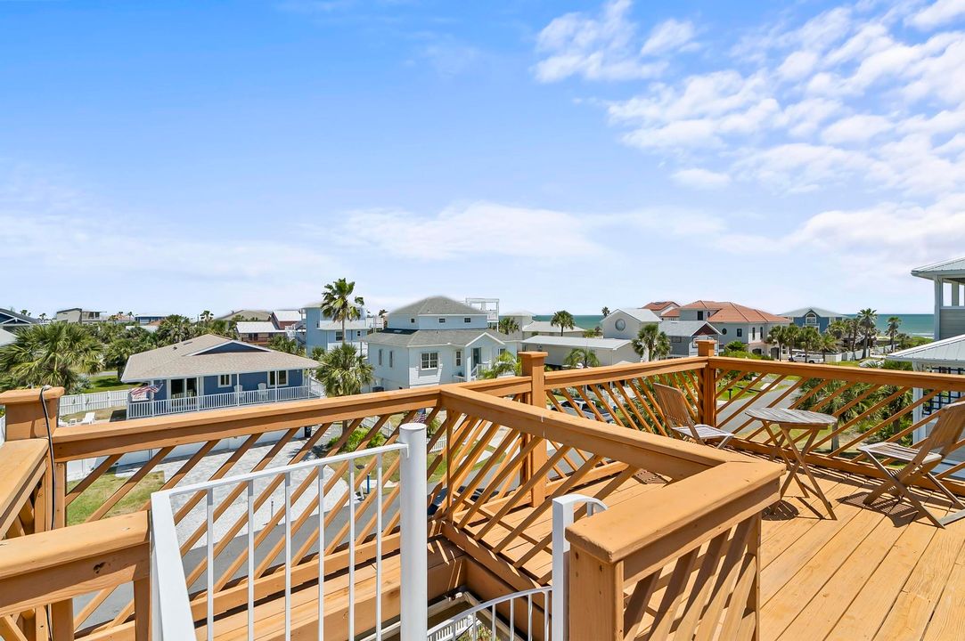 Active With Contract: $899,900 (4 beds, 4 baths, 2536 Square Feet)