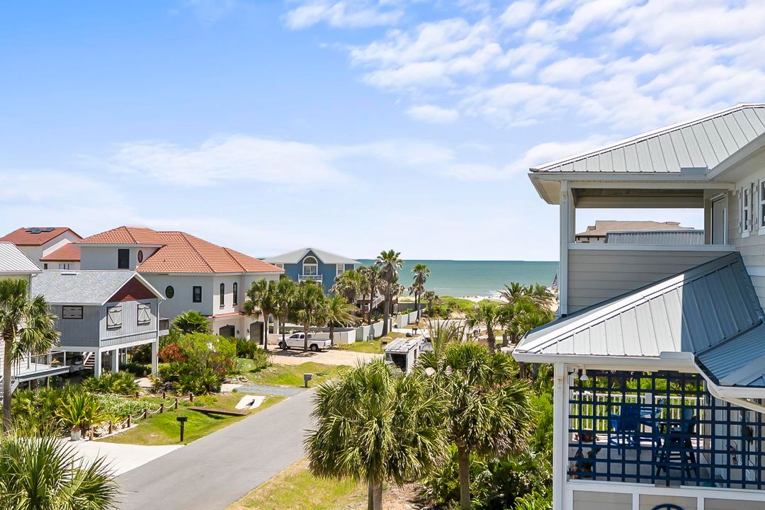 Active With Contract: $899,900 (4 beds, 4 baths, 2536 Square Feet)