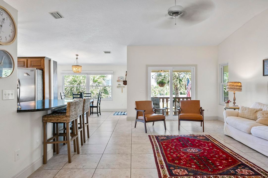 Active With Contract: $899,900 (4 beds, 4 baths, 2536 Square Feet)