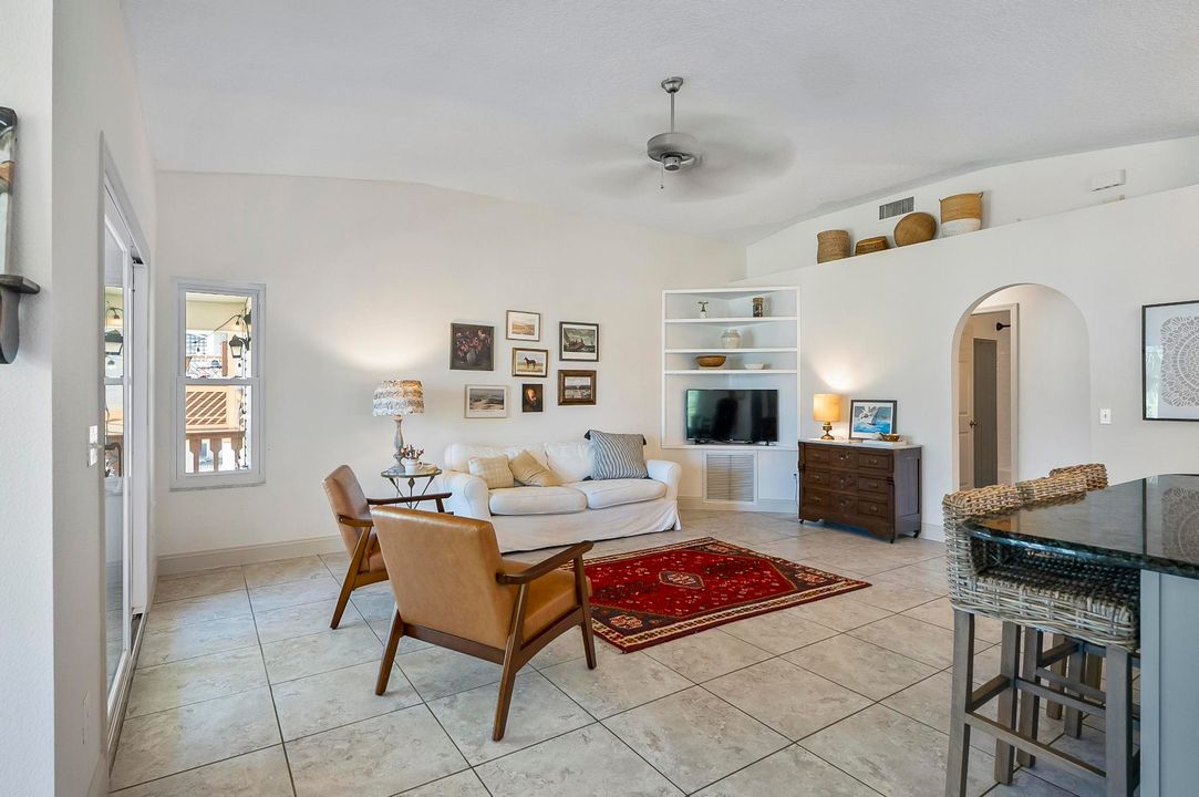 Active With Contract: $899,900 (4 beds, 4 baths, 2536 Square Feet)