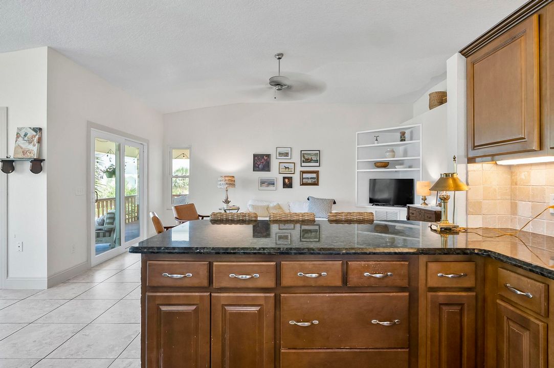 Active With Contract: $899,900 (4 beds, 4 baths, 2536 Square Feet)