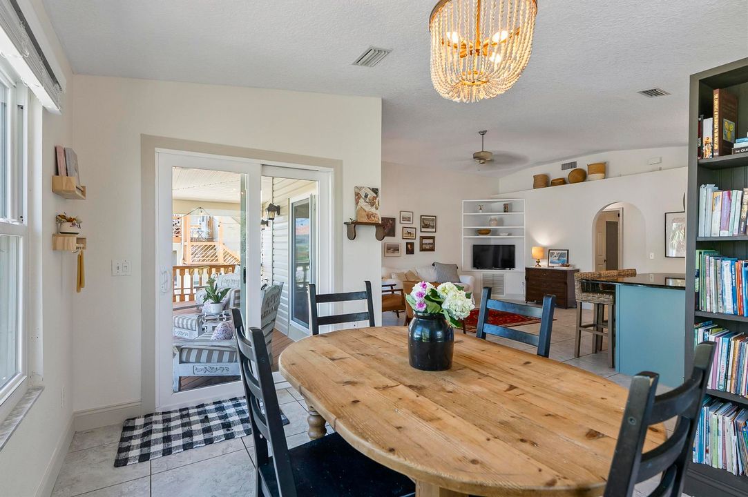 Active With Contract: $899,900 (4 beds, 4 baths, 2536 Square Feet)