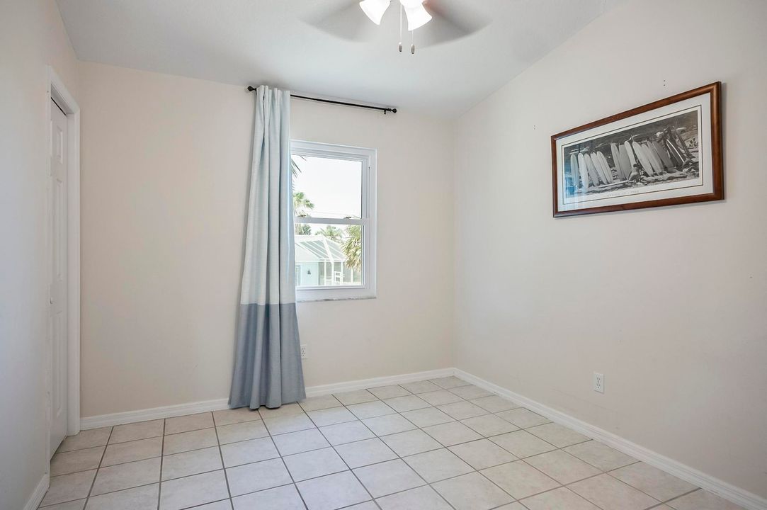 Active With Contract: $899,900 (4 beds, 4 baths, 2536 Square Feet)