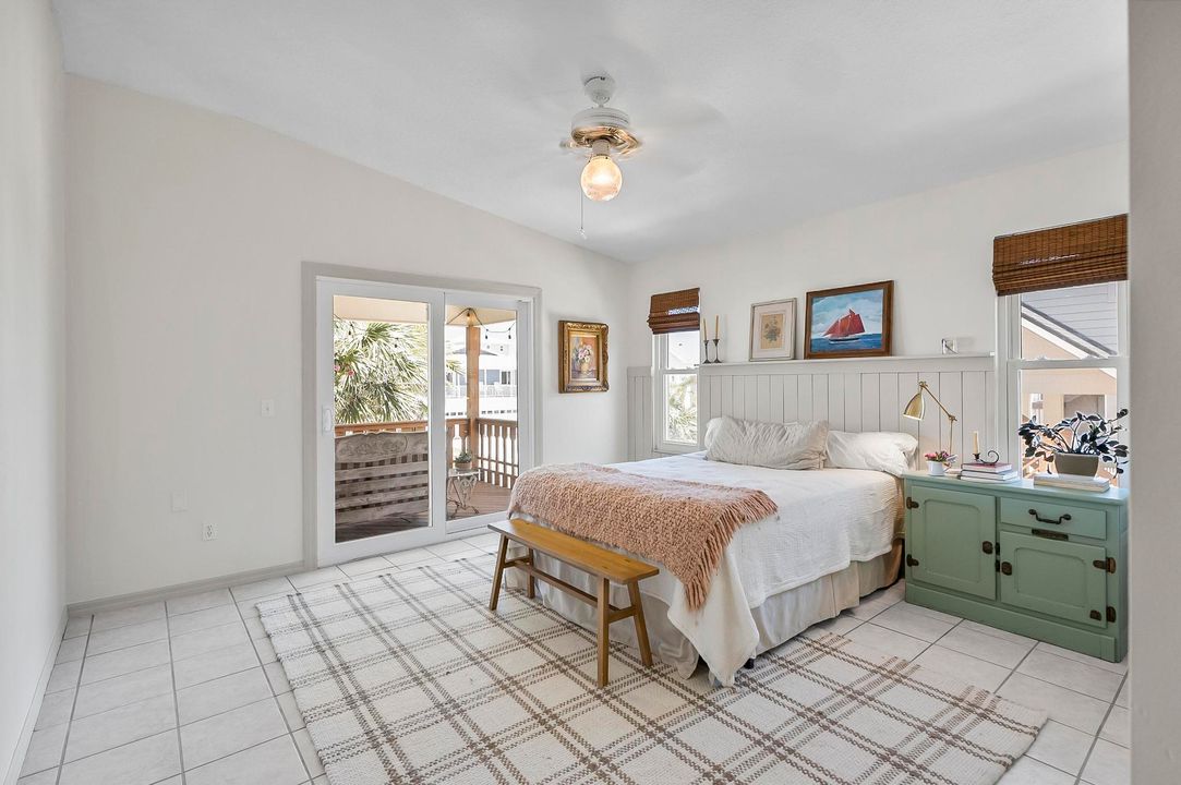 Active With Contract: $899,900 (4 beds, 4 baths, 2536 Square Feet)