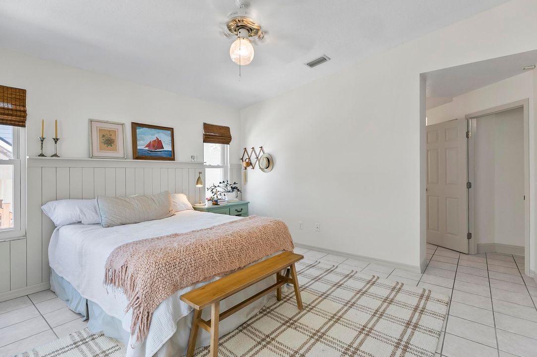 Active With Contract: $899,900 (4 beds, 4 baths, 2536 Square Feet)