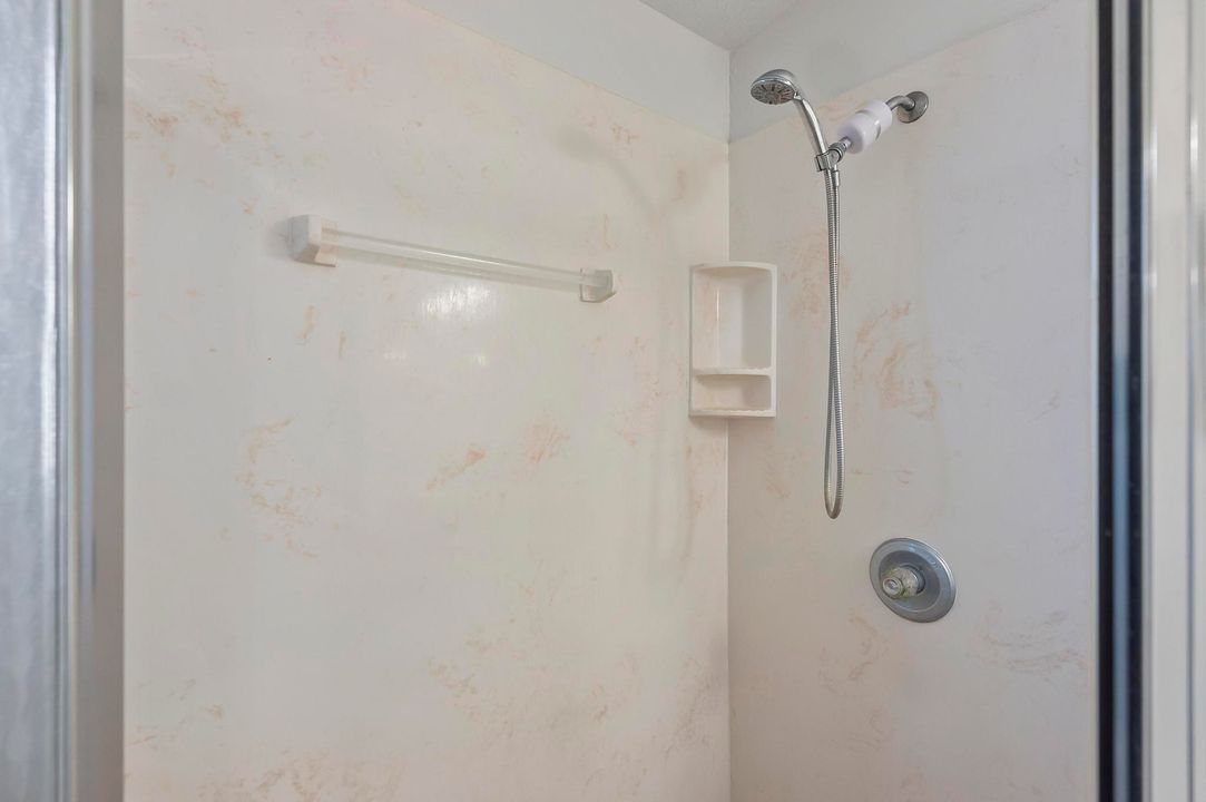 Active With Contract: $899,900 (4 beds, 4 baths, 2536 Square Feet)