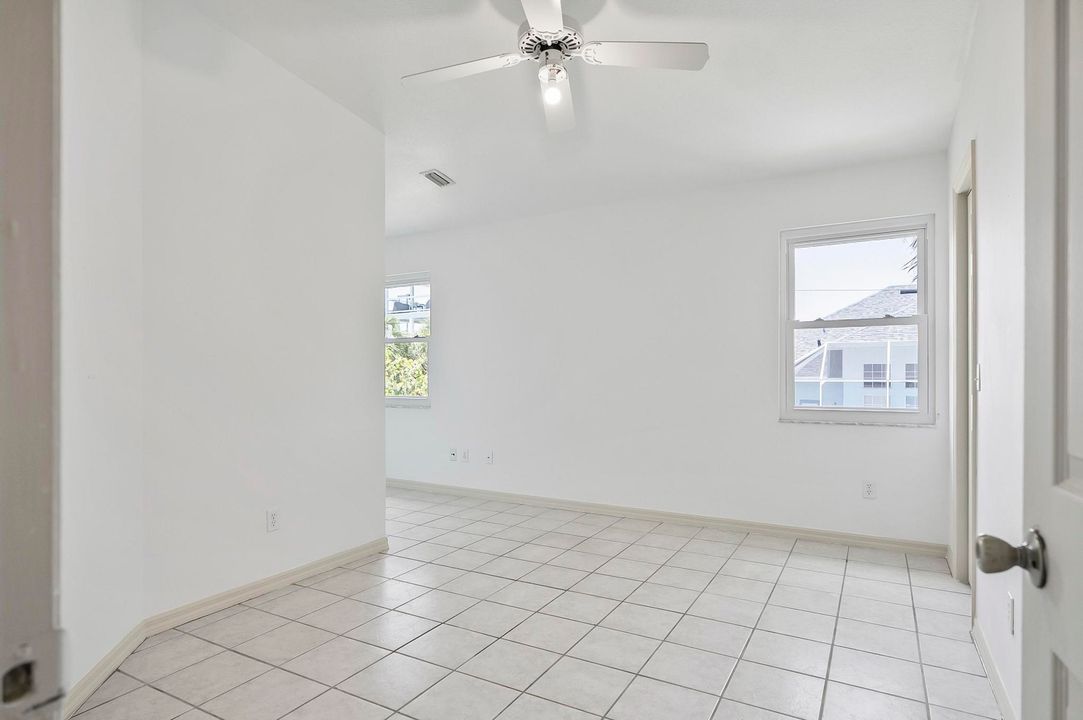 Active With Contract: $899,900 (4 beds, 4 baths, 2536 Square Feet)