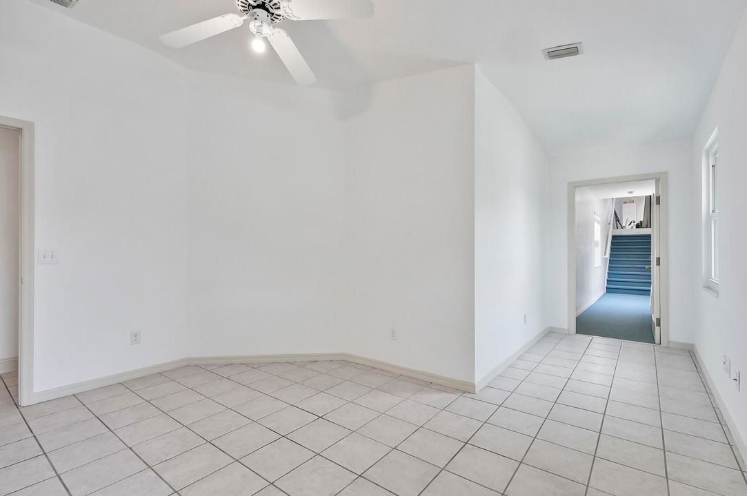 Active With Contract: $899,900 (4 beds, 4 baths, 2536 Square Feet)