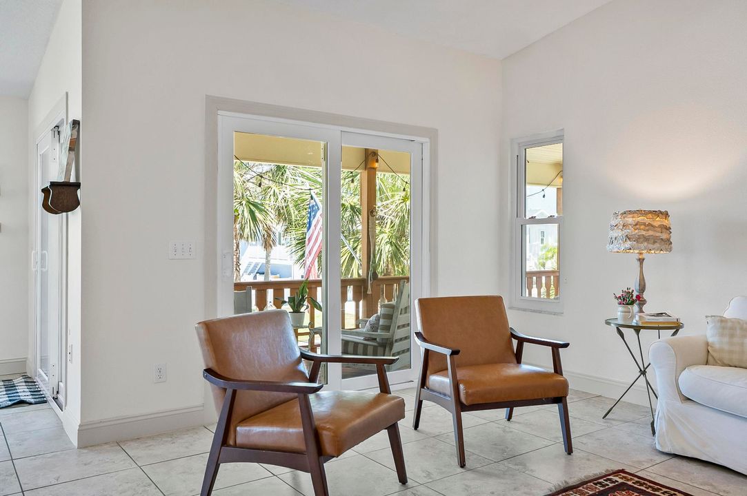 Active With Contract: $899,900 (4 beds, 4 baths, 2536 Square Feet)