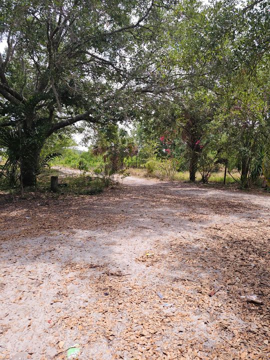 For Sale: $109,900 (3 beds, 2 baths, 1296 Square Feet)