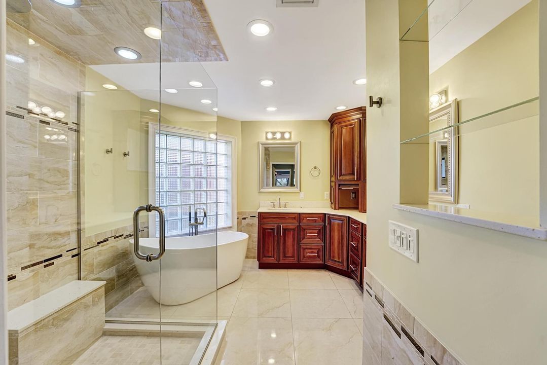 Active With Contract: $750,000 (3 beds, 2 baths, 2224 Square Feet)