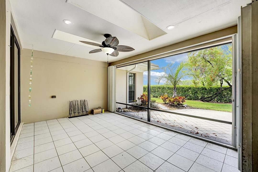 Active With Contract: $750,000 (3 beds, 2 baths, 2224 Square Feet)