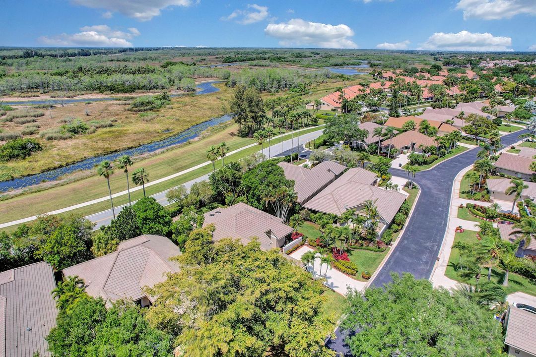 Active With Contract: $750,000 (3 beds, 2 baths, 2224 Square Feet)