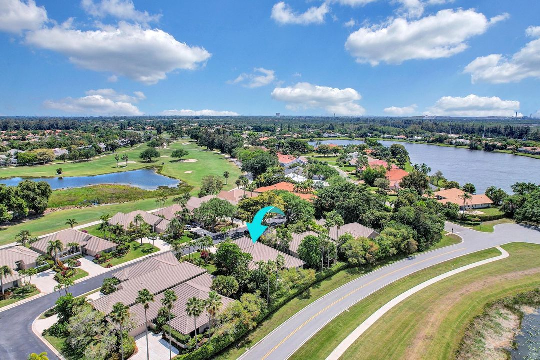 Active With Contract: $750,000 (3 beds, 2 baths, 2224 Square Feet)