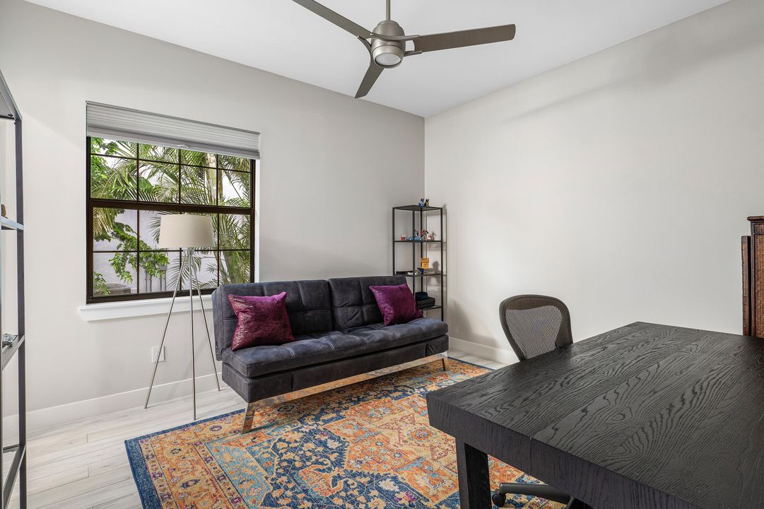 Activo con contrato: $1,275,000 (3 camas, 3 baños, 2555 Pies cuadrados)