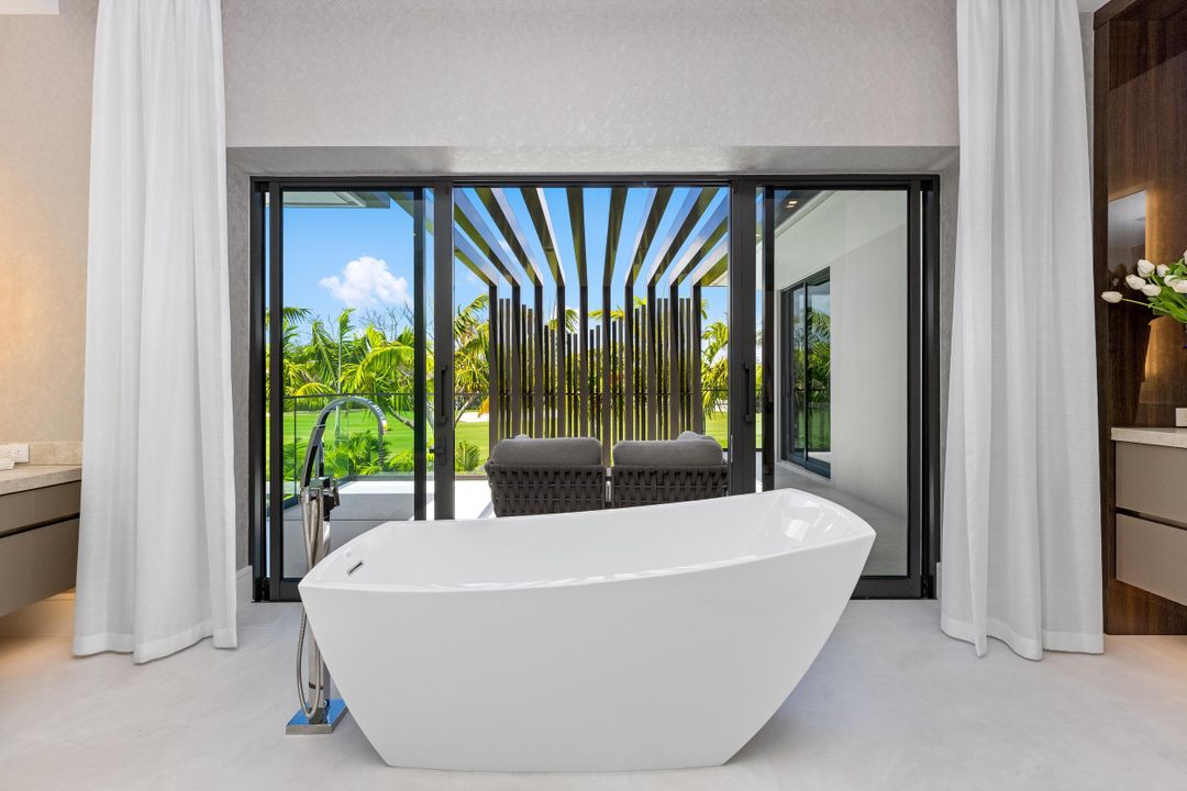 For Sale: $14,995,000 (6 beds, 7 baths, 8058 Square Feet)