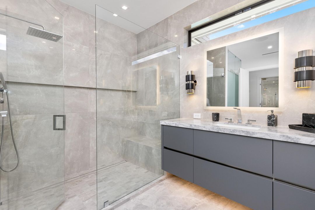 For Sale: $14,995,000 (6 beds, 7 baths, 8058 Square Feet)