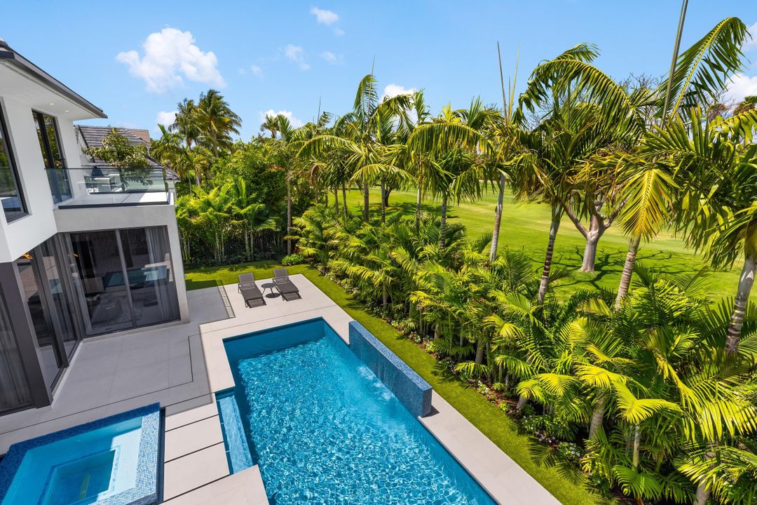 For Sale: $14,995,000 (6 beds, 7 baths, 8058 Square Feet)