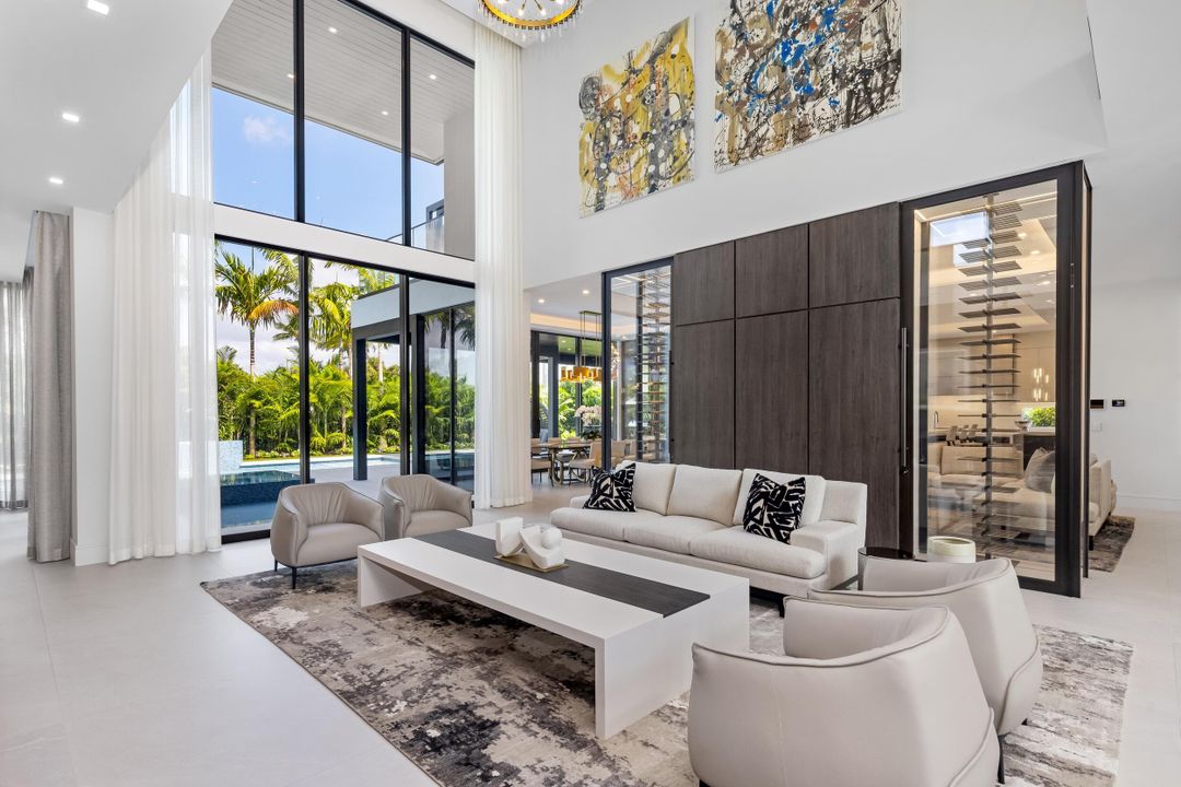 For Sale: $14,995,000 (6 beds, 7 baths, 8058 Square Feet)