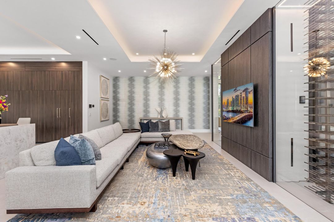 For Sale: $14,995,000 (6 beds, 7 baths, 8058 Square Feet)