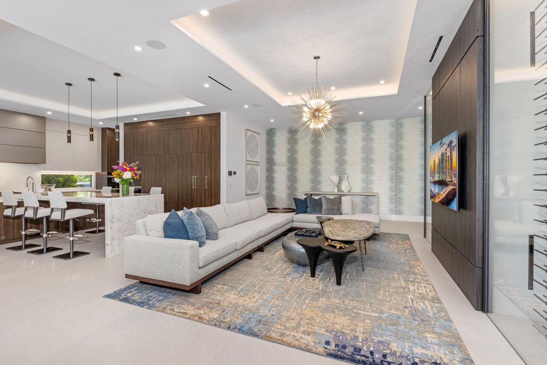 For Sale: $14,995,000 (6 beds, 7 baths, 8058 Square Feet)