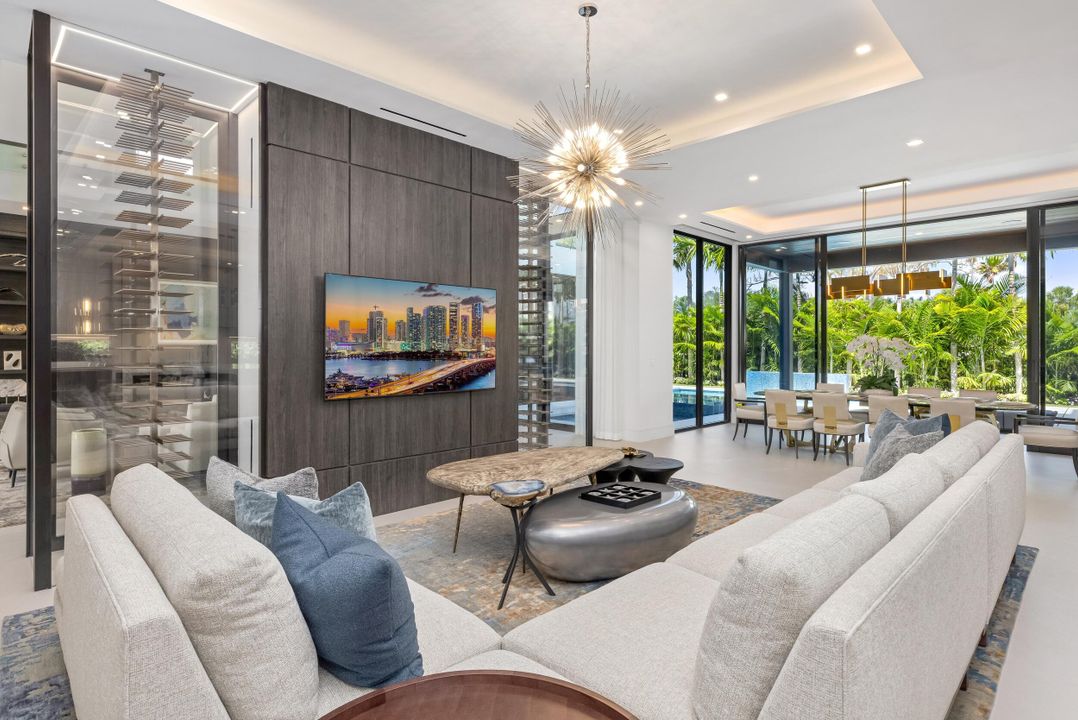 For Sale: $14,995,000 (6 beds, 7 baths, 8058 Square Feet)