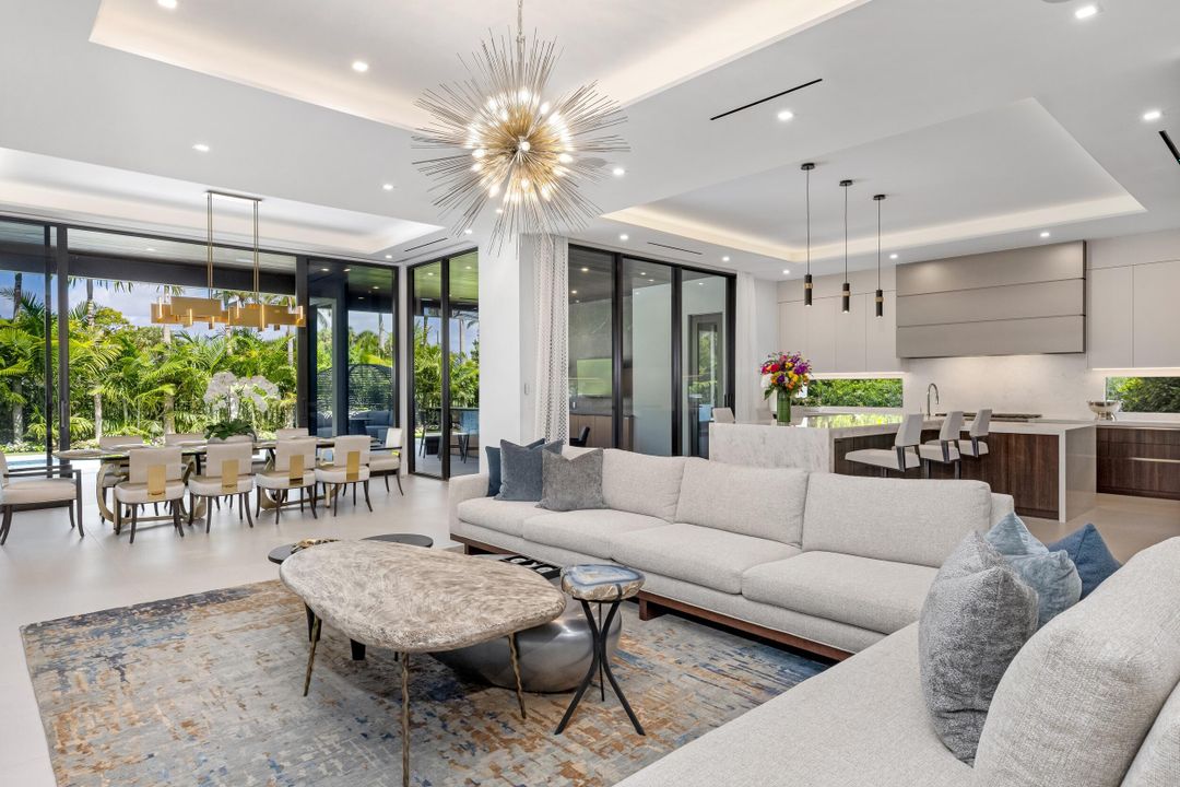 For Sale: $14,995,000 (6 beds, 7 baths, 8058 Square Feet)