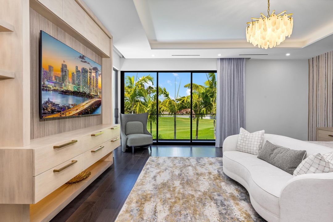 For Sale: $14,995,000 (6 beds, 7 baths, 8058 Square Feet)