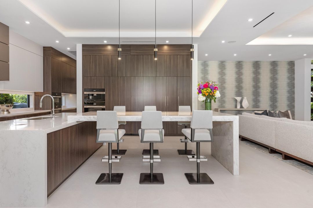 For Sale: $14,995,000 (6 beds, 7 baths, 8058 Square Feet)