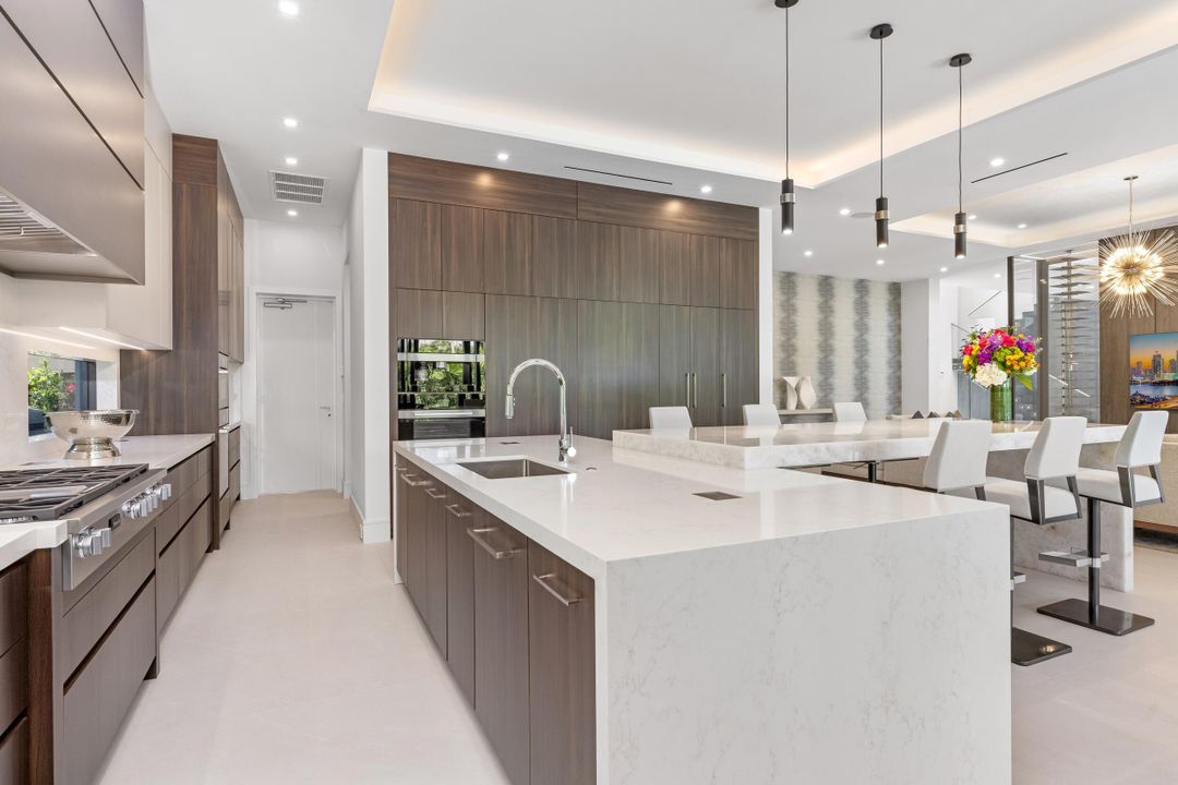 For Sale: $14,995,000 (6 beds, 7 baths, 8058 Square Feet)