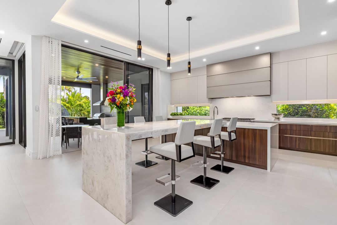 For Sale: $14,995,000 (6 beds, 7 baths, 8058 Square Feet)