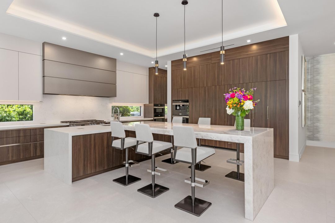 For Sale: $14,995,000 (6 beds, 7 baths, 8058 Square Feet)