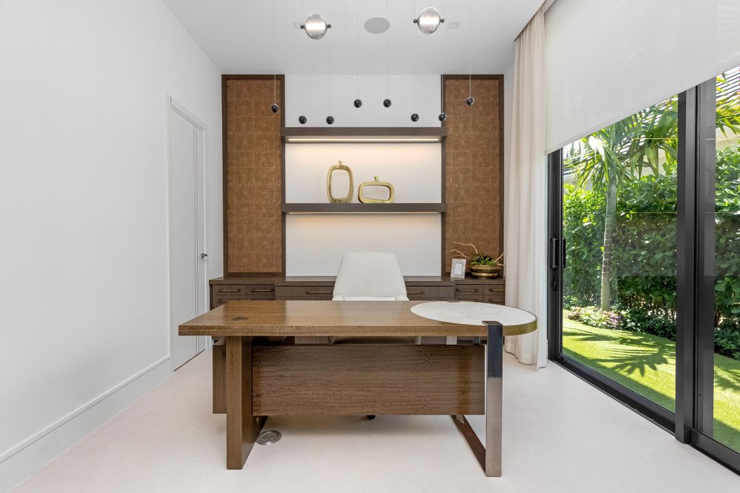 For Sale: $14,995,000 (6 beds, 7 baths, 8058 Square Feet)