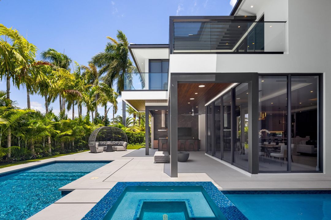 For Sale: $14,995,000 (6 beds, 7 baths, 8058 Square Feet)