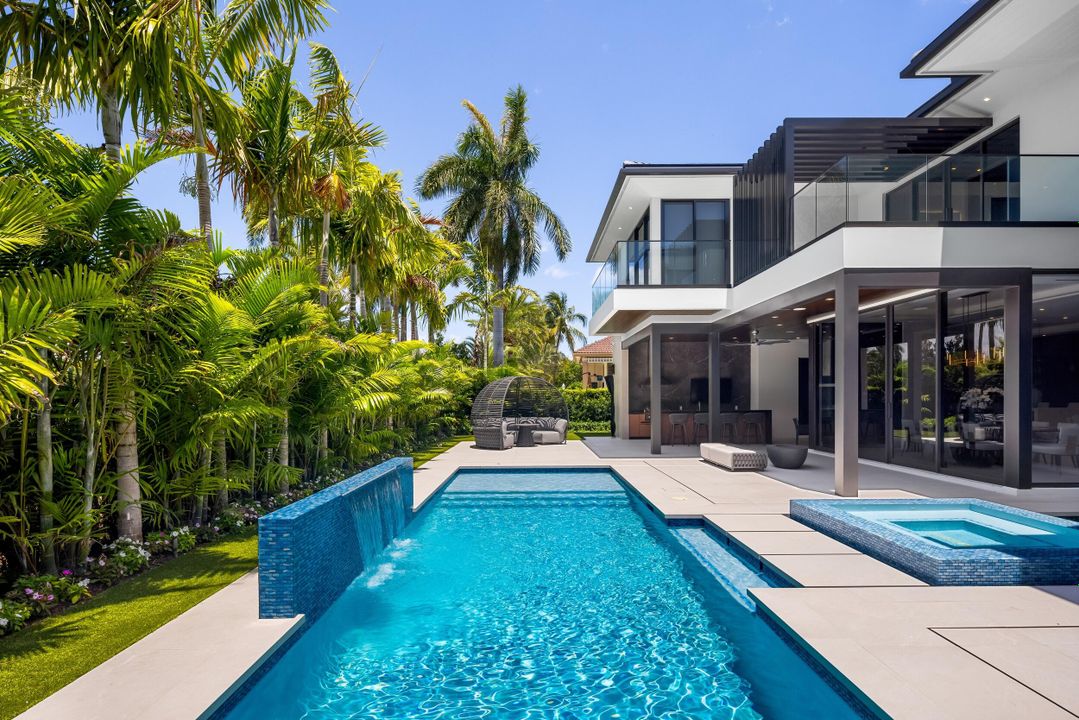 For Sale: $14,995,000 (6 beds, 7 baths, 8058 Square Feet)