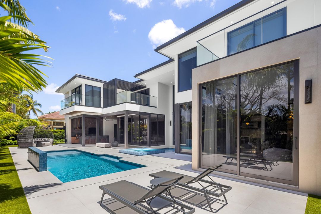 For Sale: $14,995,000 (6 beds, 7 baths, 8058 Square Feet)