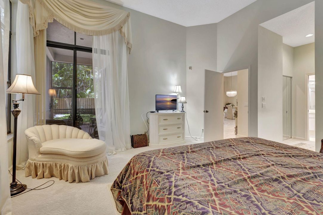 Active With Contract: $8,000 (3 beds, 2 baths, 2147 Square Feet)