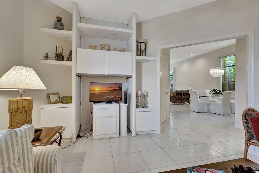 Active With Contract: $8,000 (3 beds, 2 baths, 2147 Square Feet)