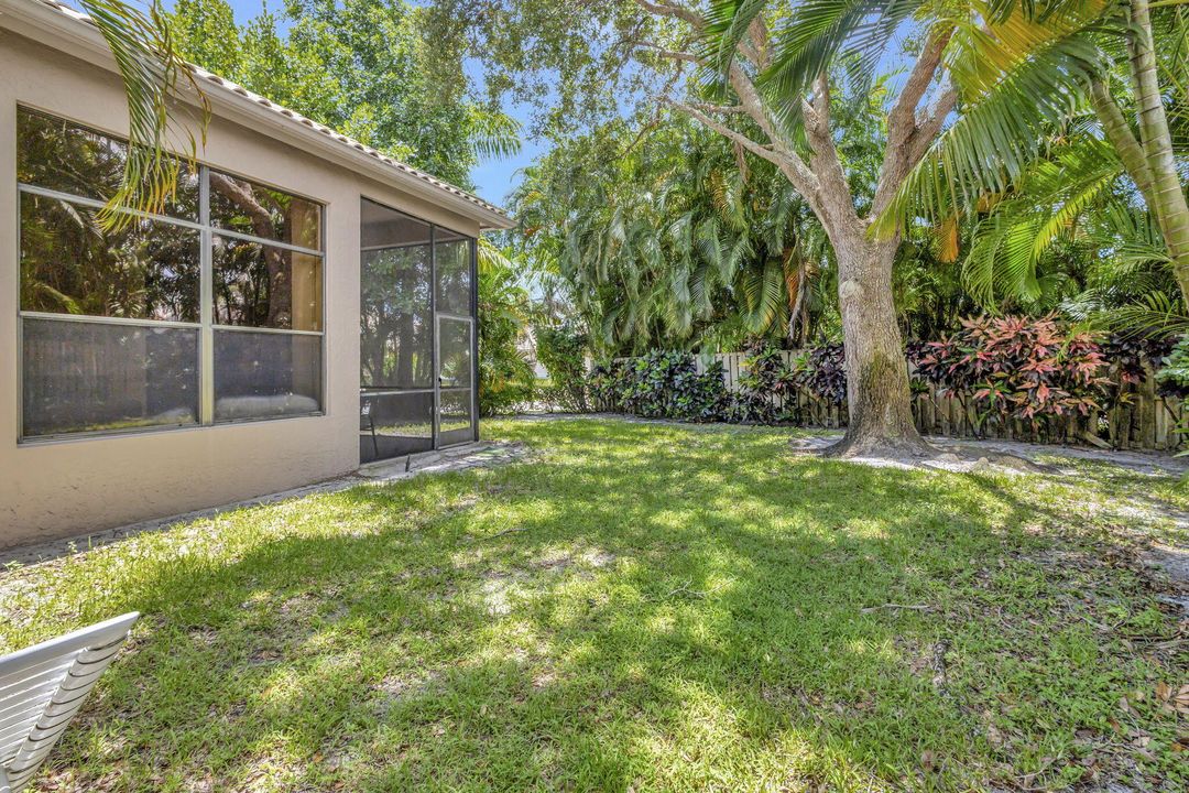 Active With Contract: $8,000 (3 beds, 2 baths, 2147 Square Feet)