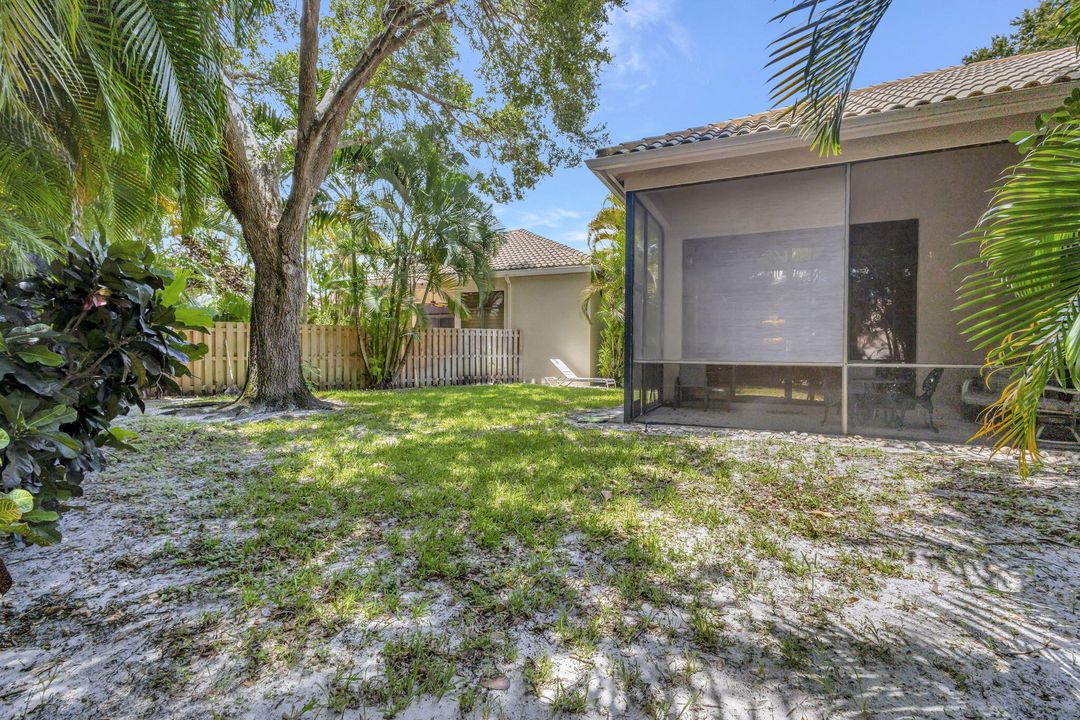 Active With Contract: $8,000 (3 beds, 2 baths, 2147 Square Feet)